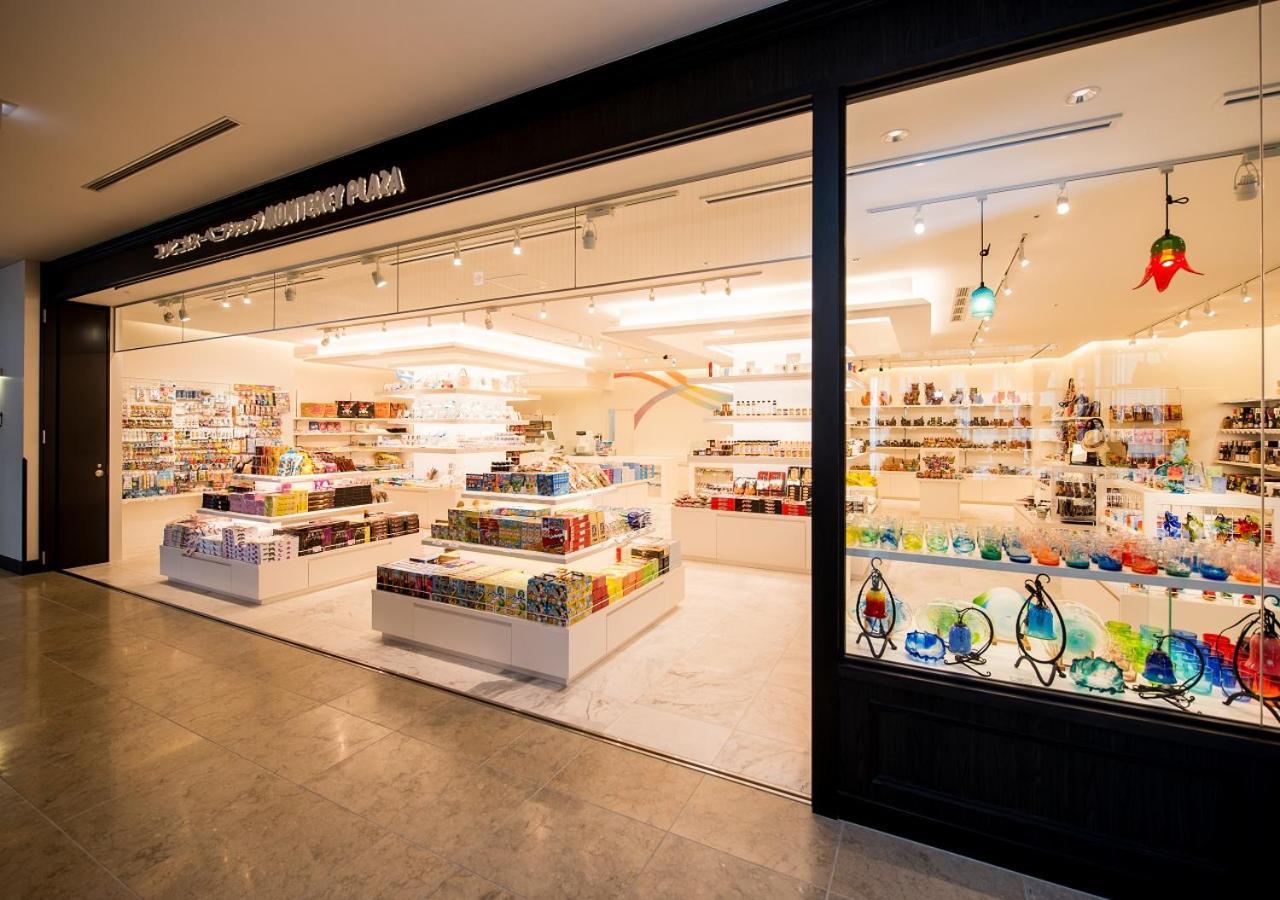 Hotel Monterey Okinawa Spa & Resort Onna Eksteriør billede Shop